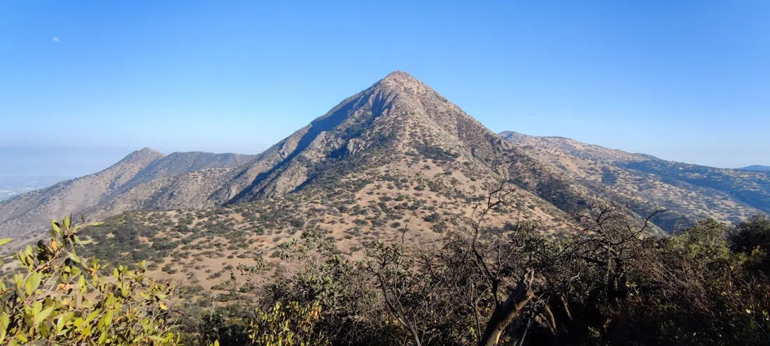 Cerro Manquehue, Santiago