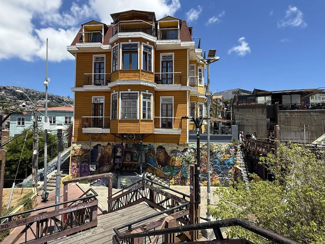 Ascensor Reina Victoria, Santiago